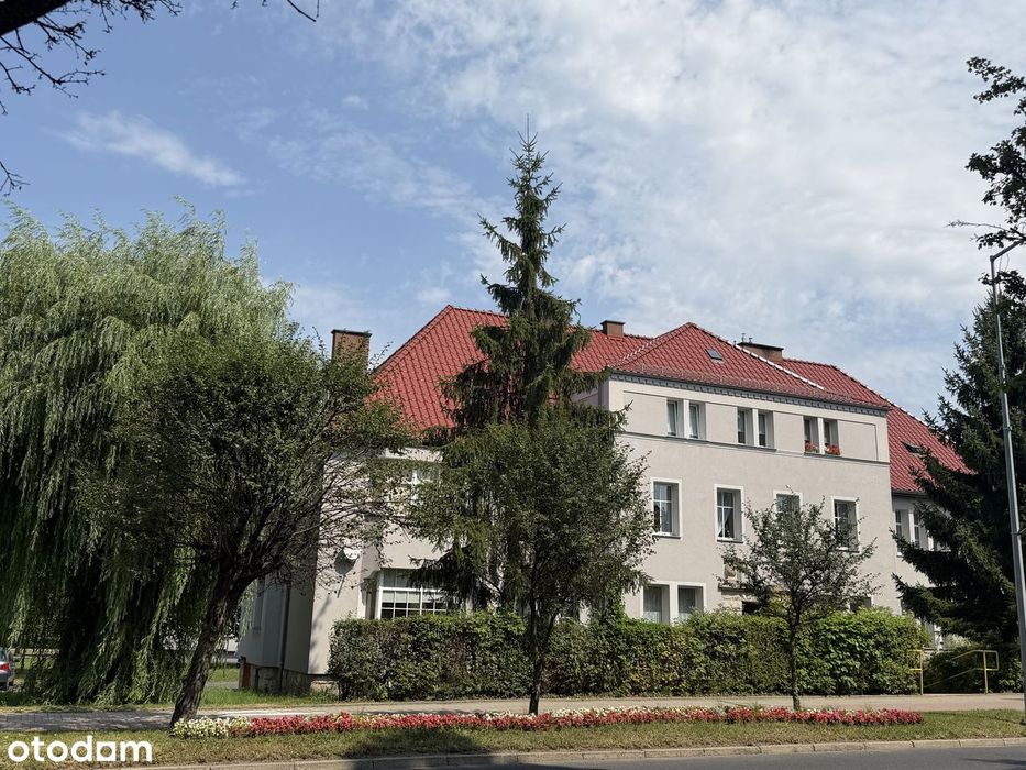 2 Pokoje / 53,7 M2 / Oddzielna Kuchnia / Garderoba / 1 Piętro