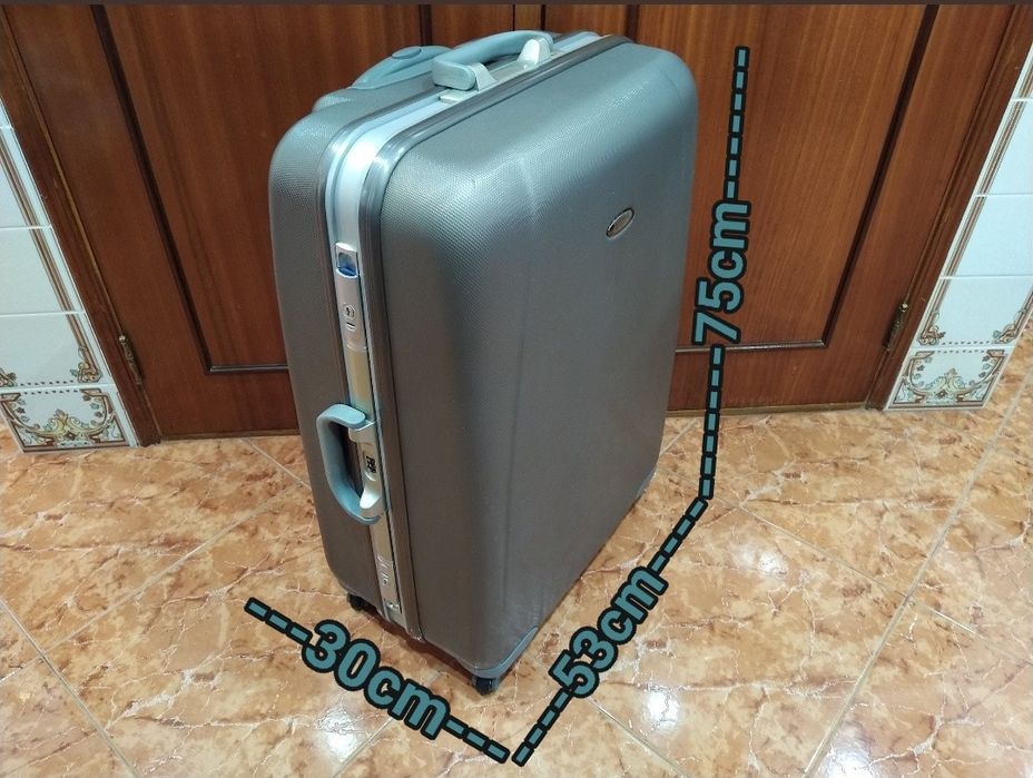 Mala malas de porão até 23 kg viagem casa quarto apartamento vivenda.