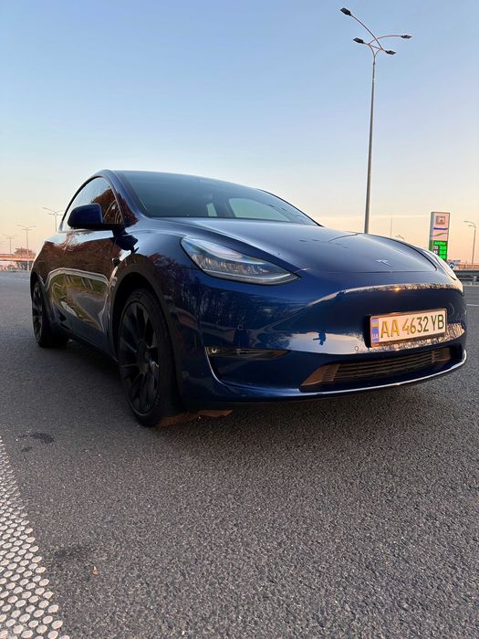 Tesla Y   2020 р    52 тис.км, синя