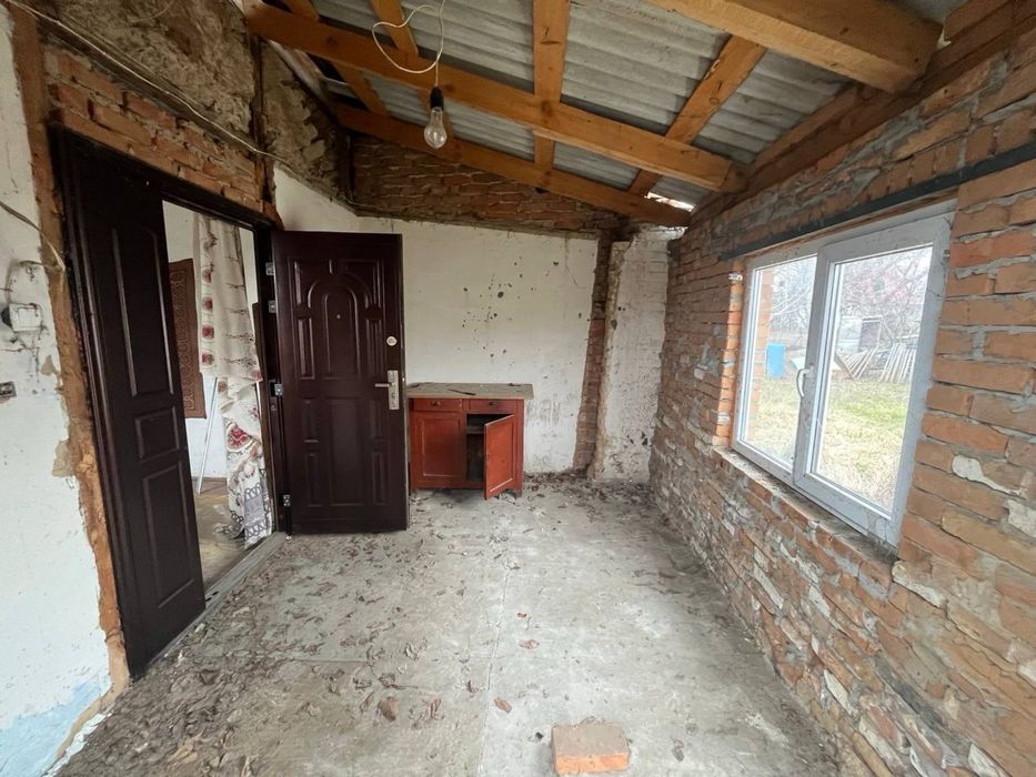 Частина будинку Тараща