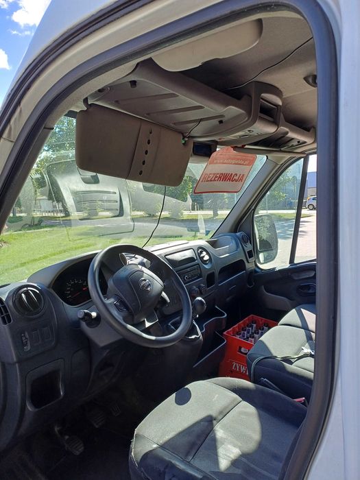 Samochód Nissan NV400