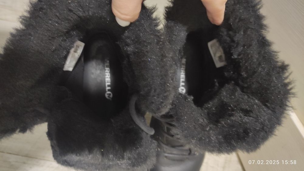 Чобітки жіночі Merrell ( оригінал ) натуральна шкіра.  Зараз у Львові.