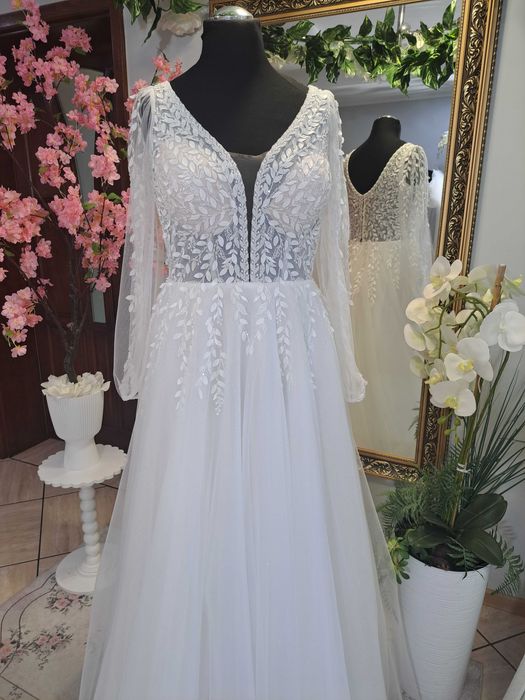 Nowa suknia ślubna plus size