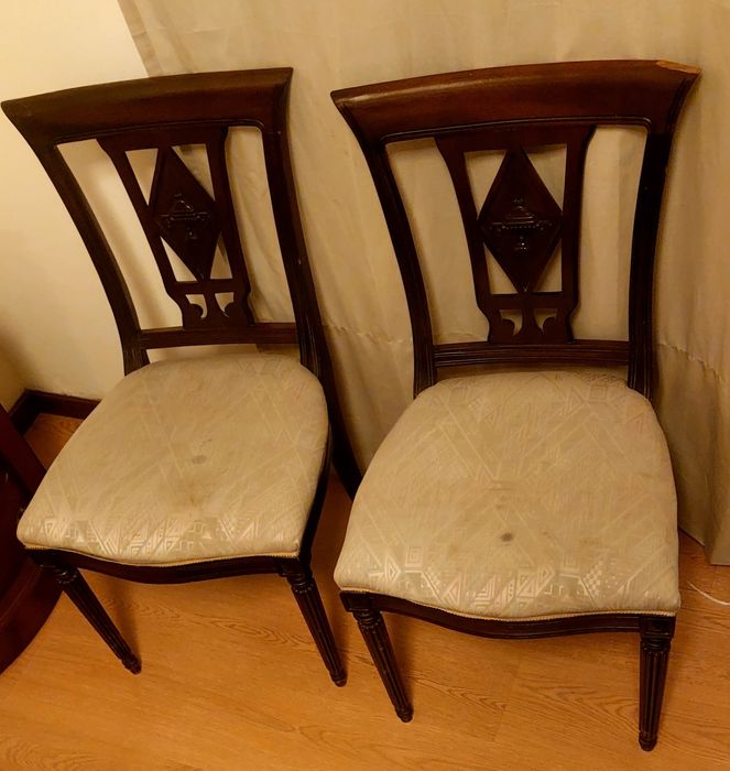 4 Cadeiras de Sala em Nogueira