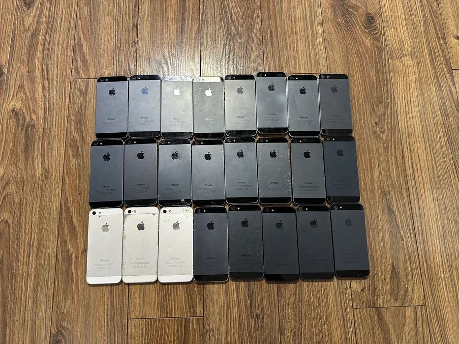 Лот Iphone 5 24шт