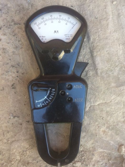 Электроизмерительные клещи Д90