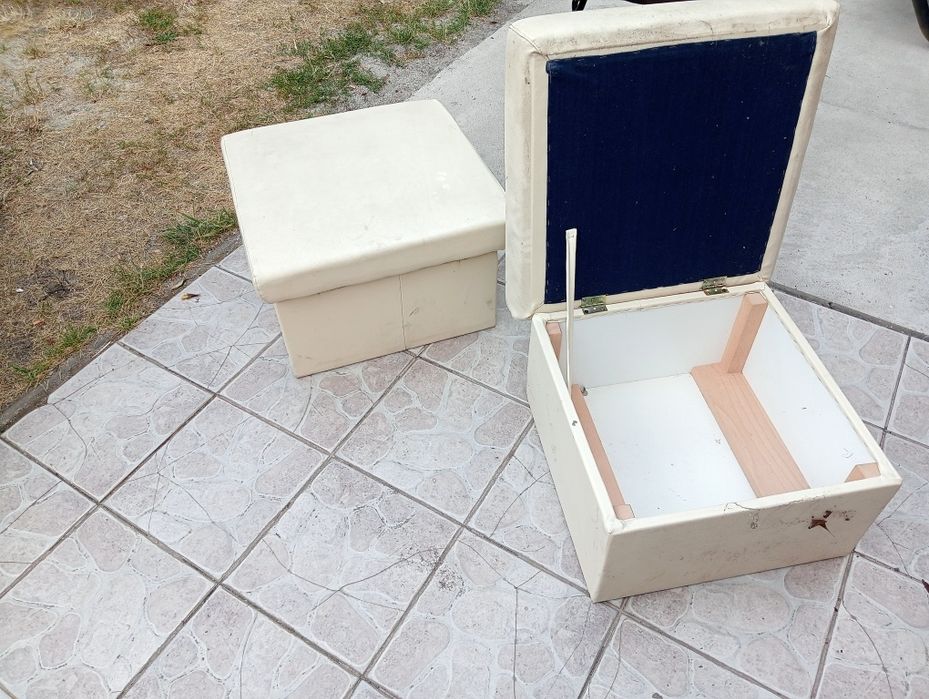 Pufa otwierana kremowa