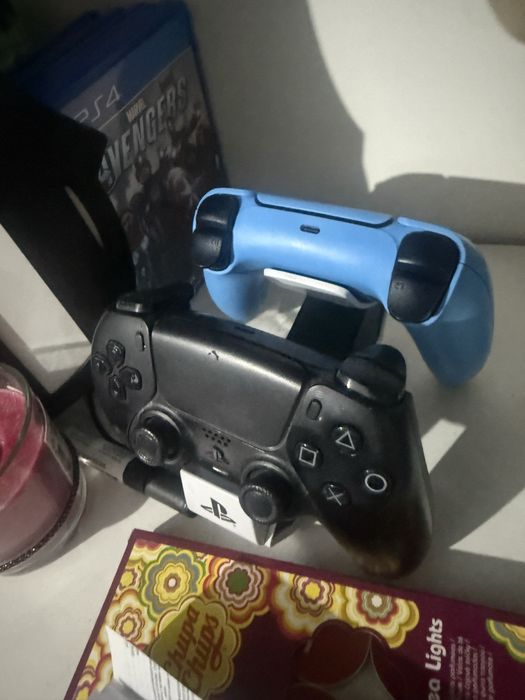 Konsola PS5 plus pady