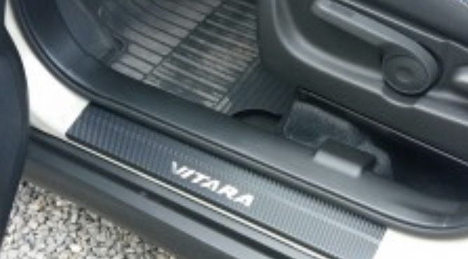 Захисні накладки на пороги SUZUKI Vitara 2015+ Карбон