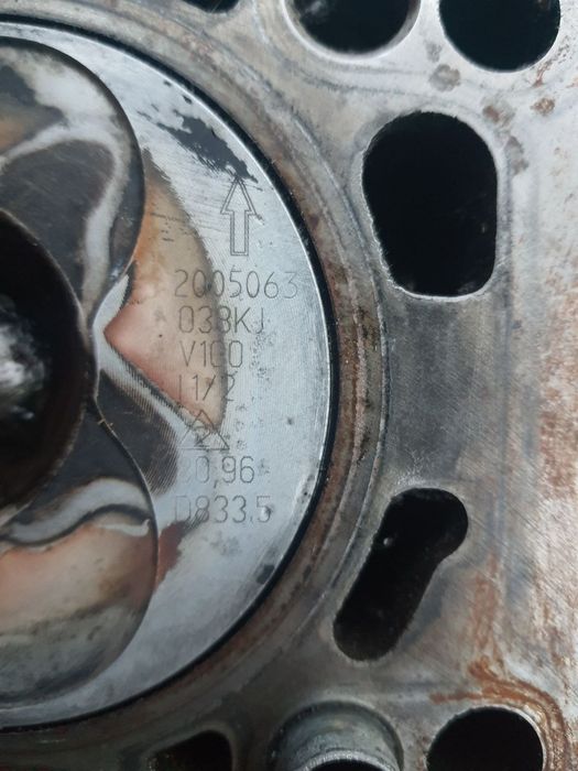 Двигун  по запчастинах Ауді