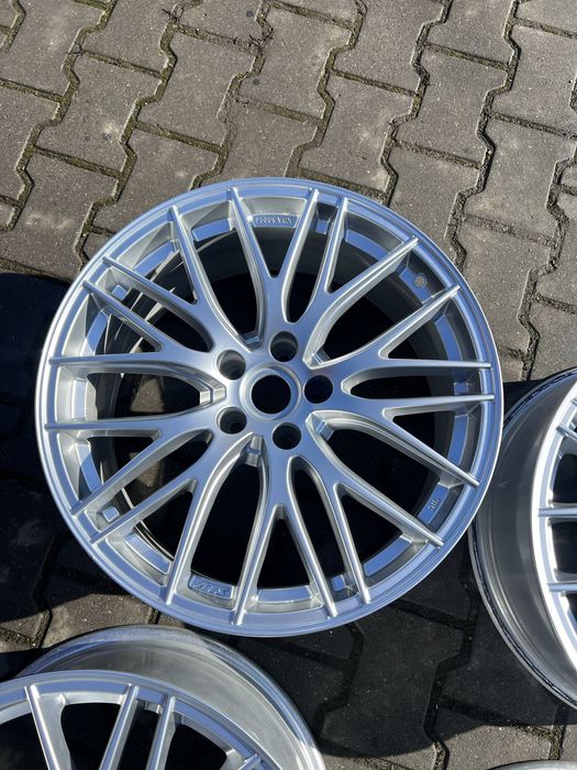 5/112 R19 Диски Porsche Macan / BMW G30 , G14