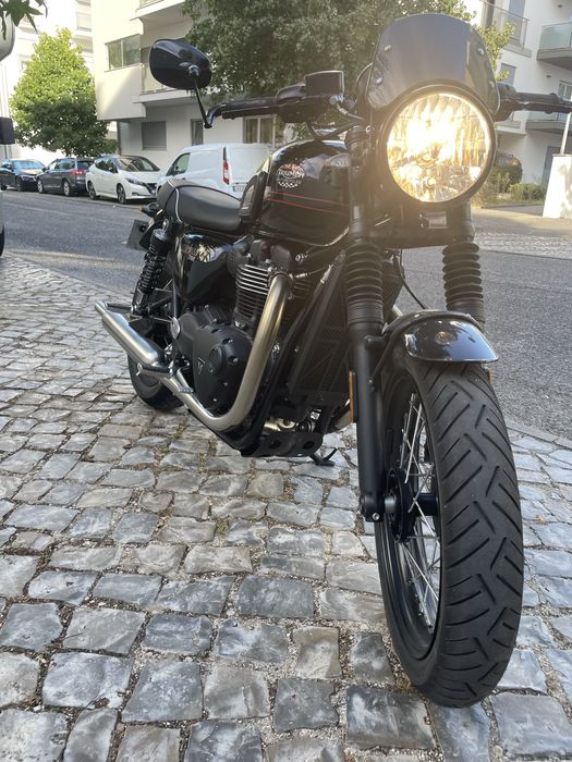 Triumph bonneville