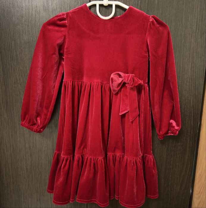Сукня велюрова червона на дівчинку