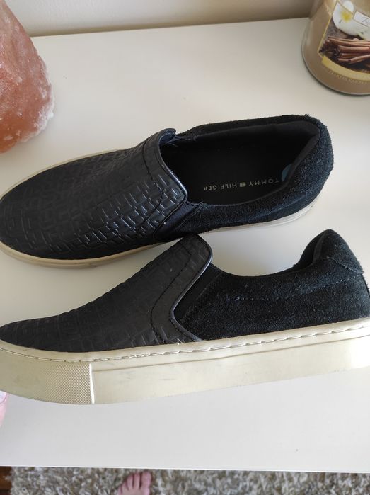 Slip on sneakersy Tommy Hilfiger 39 granatowe