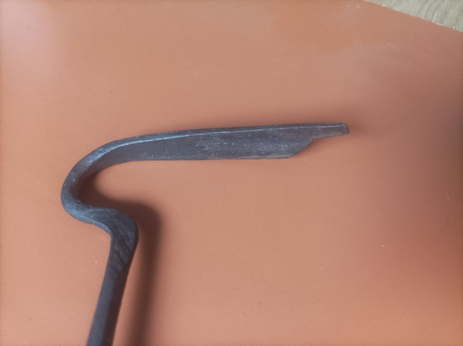 Кочерга для каміну,мангалу,печі,кована.