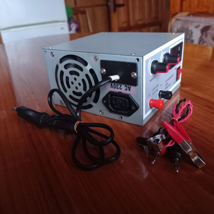 Зарядное устройство (блок питания)