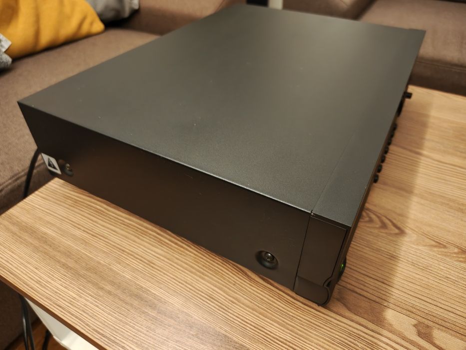 Harman Kardon HD 710