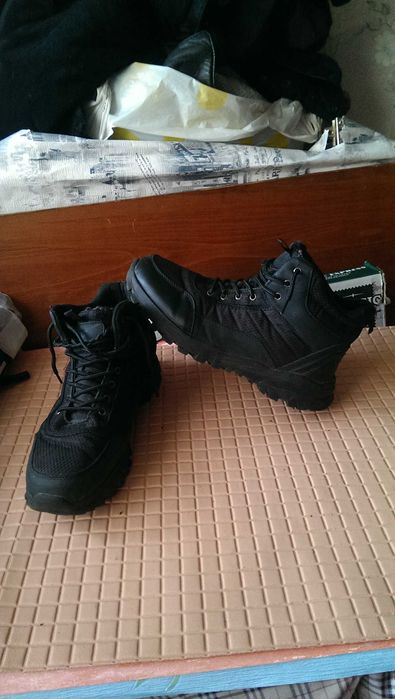 Мужские зимние кроссовки BONOTE 45-46 разм. 30см. стелька- Хорошее сос