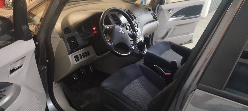 Vendo Mitsubishi Grandis