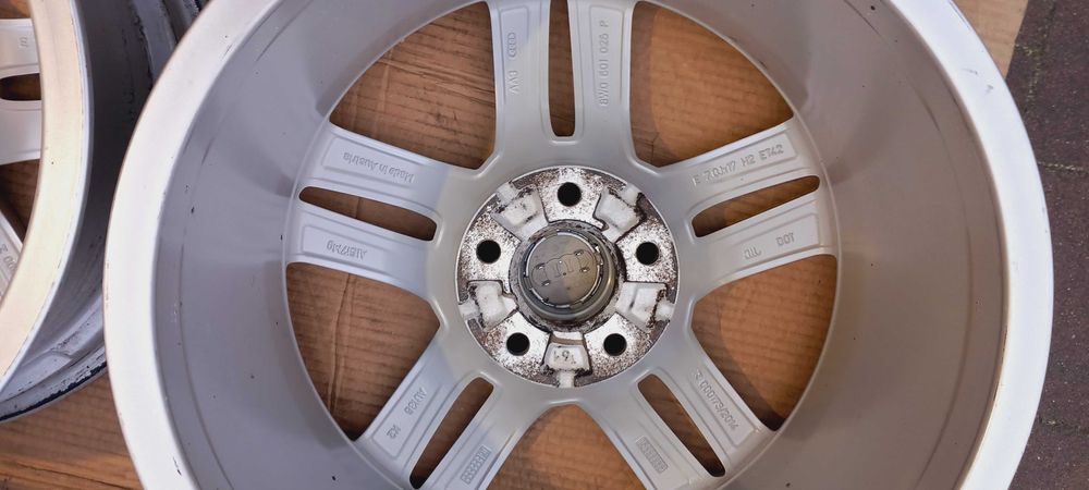 Felgi aluminiowe oryginał AUDI A4 B8/B9  5x112, 7Jx17, ET42, 66.5, Bdb