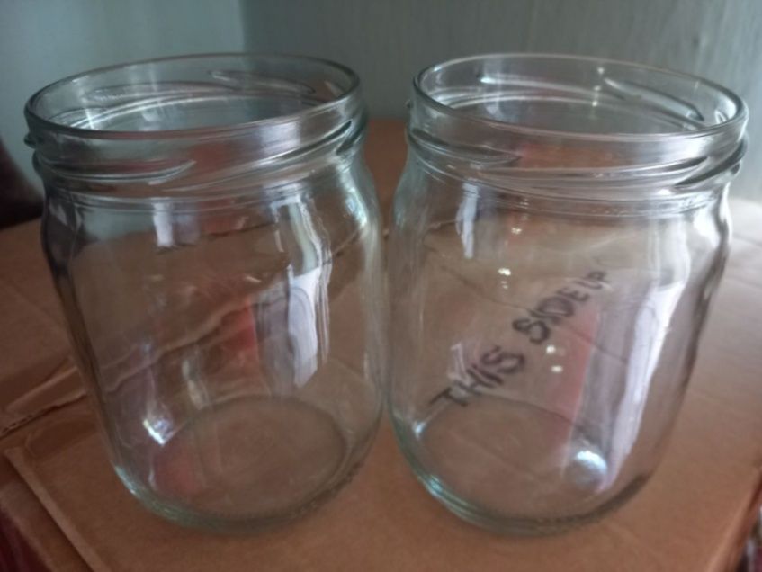 Продам банки 1 л., 0,5 л