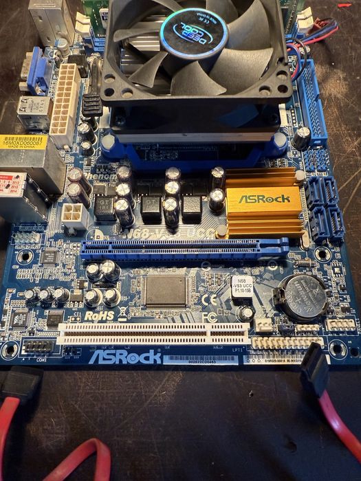 Продам Asrock n68 vs3 uccyt