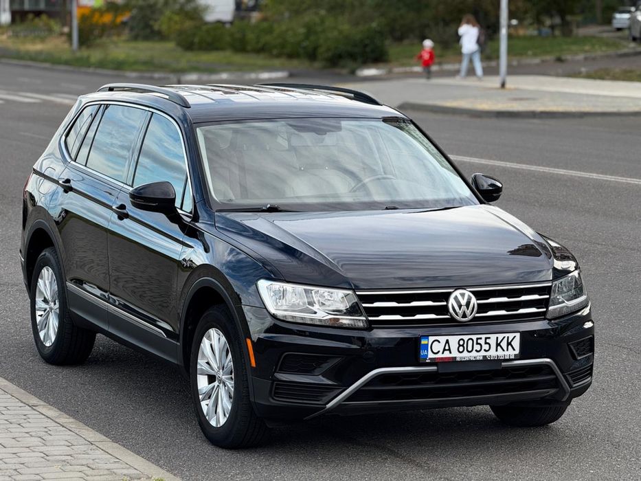Продам автомобіль Volkswagen Tiguan