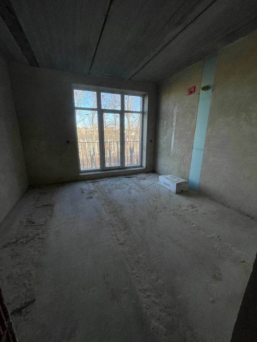 Продам квартиру [45 м2 ] з просторою кухнею на 3 поверсі