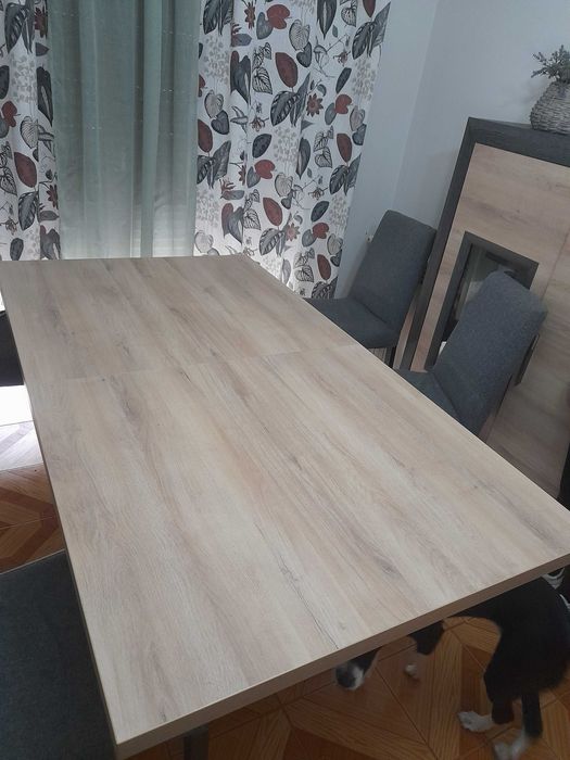 Mesa de sala de jantar