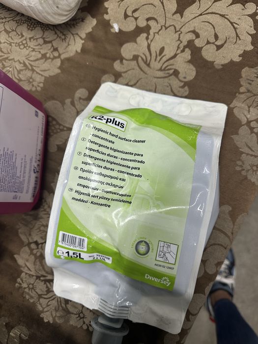 Liquidos limpeza industriais concentrados