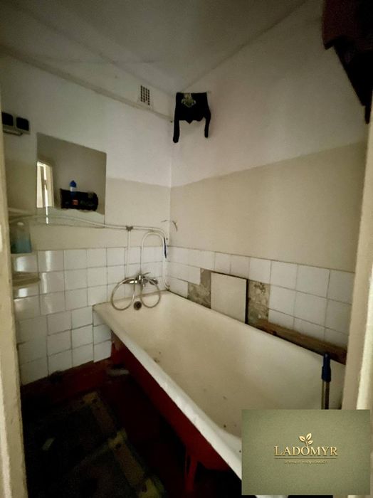 Продаж / Квартира / Заводська, Оженін