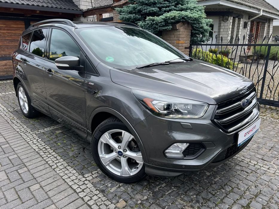 Ford Kuga 1.5EB ST-LINE Xenon Skóra Panorama Navi Sony Kamera Keyless ParkAsist