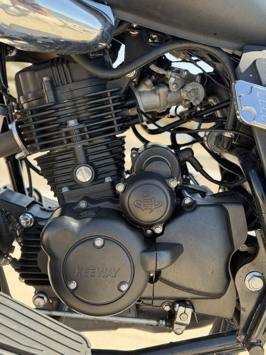 Keeway Superlight 125 com 26.900 Km’s em estado irrepreensível
