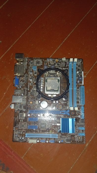 Материнская плата ASUS