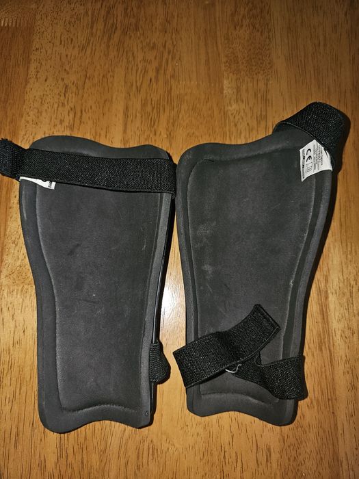 Caneleiras Nike Tamanho L