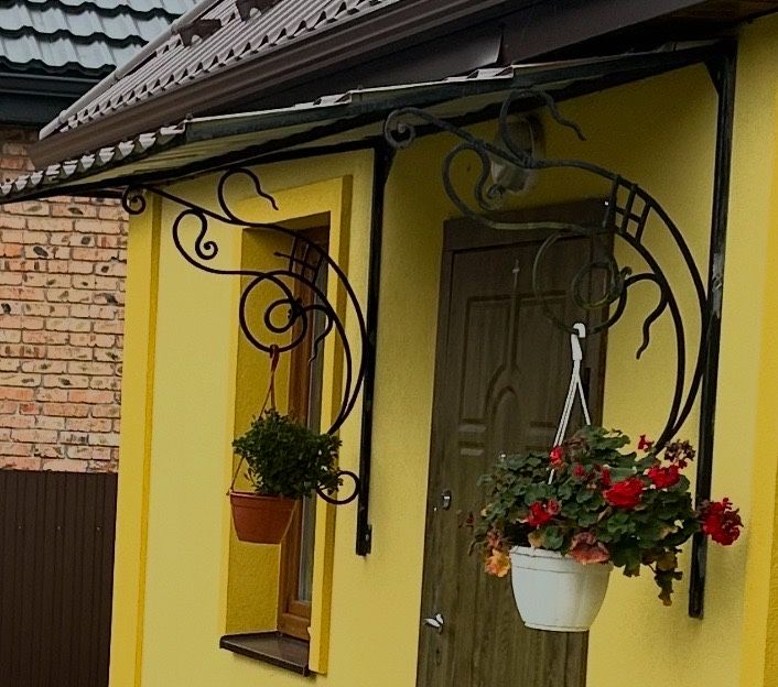 Піднавіс на двері