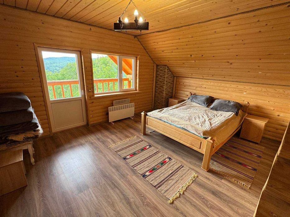 Оренда будинку у Карпатах, 200 м.кв., село Шешори, ліс, річка, білі гриби.