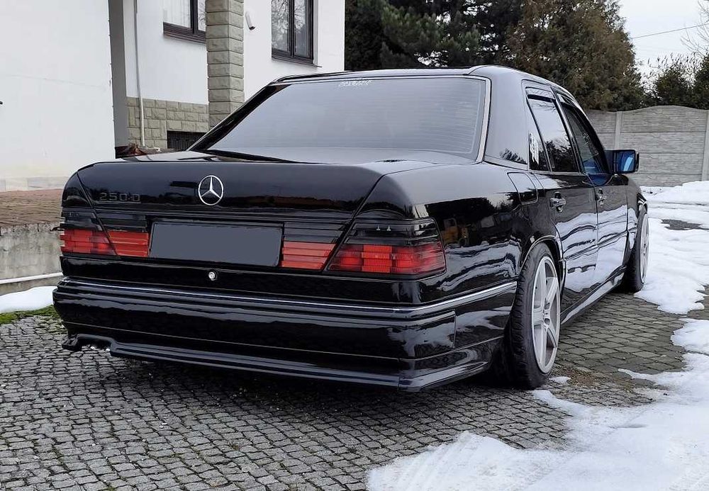 spoiler dokładka tył mercedes w124 c124 a124 tfb tuning