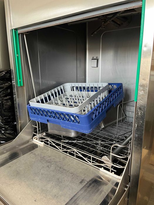 Zmywarka gastronomiczna Comenda GE605 RCD