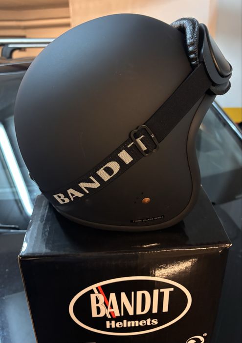Capacete Bandit + Óculos