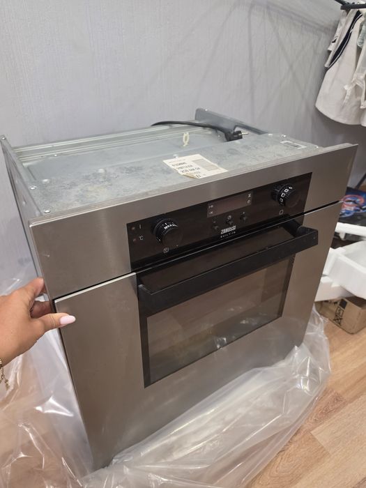 Духова шафа Zanussi