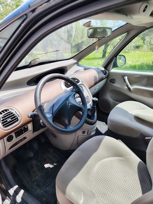 Carro citroen Xsara Picasso