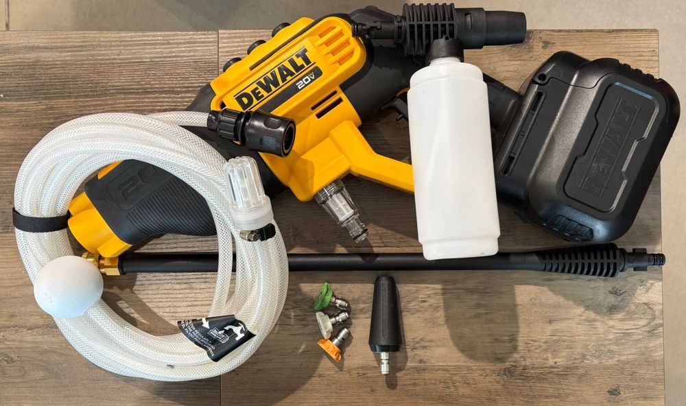 Myjka ciśnieniowa akumulatorowa DeWalt 20V DCPW550B