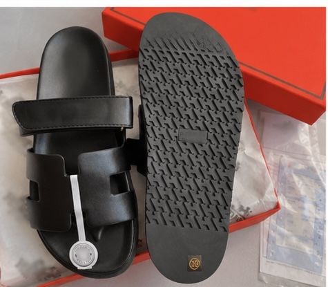 Взуття шльопанціHermes 38-40