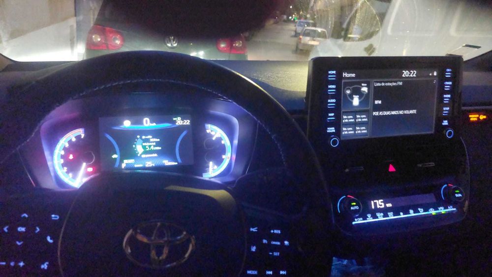 Toyota Corolla 1.8 Hybrid Comfort+P.Sport COM 6ANOS GARANTIA