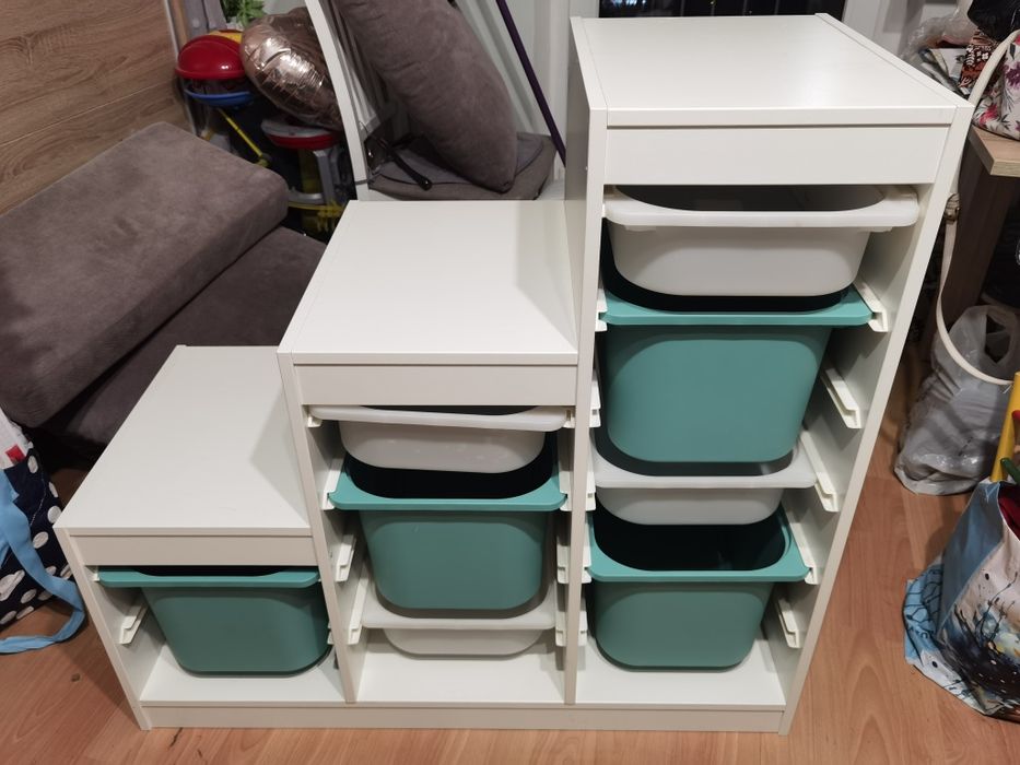 Regał Trofast biały Ikea + pojemniki