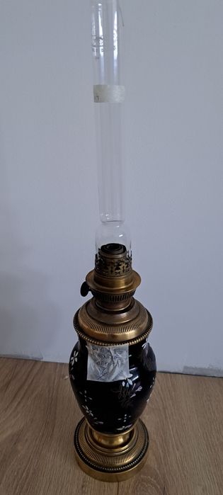 Lampa granatowa naftowa