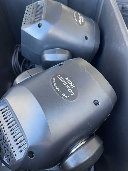 2 Moving Heads both lighting 100W com efeitos prisma