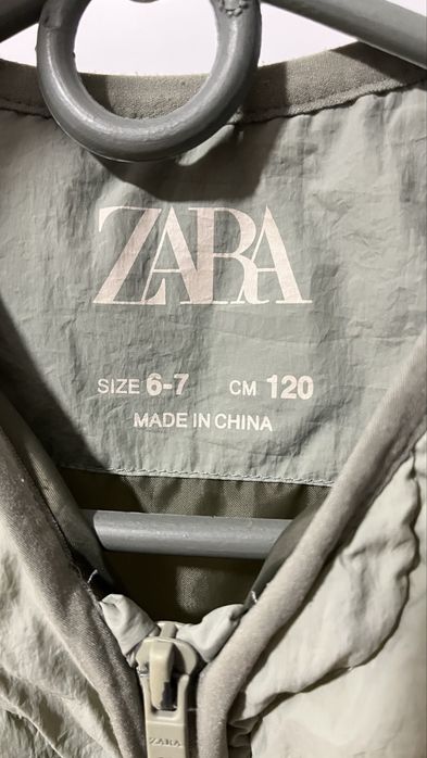 Дитяча жилетка zara