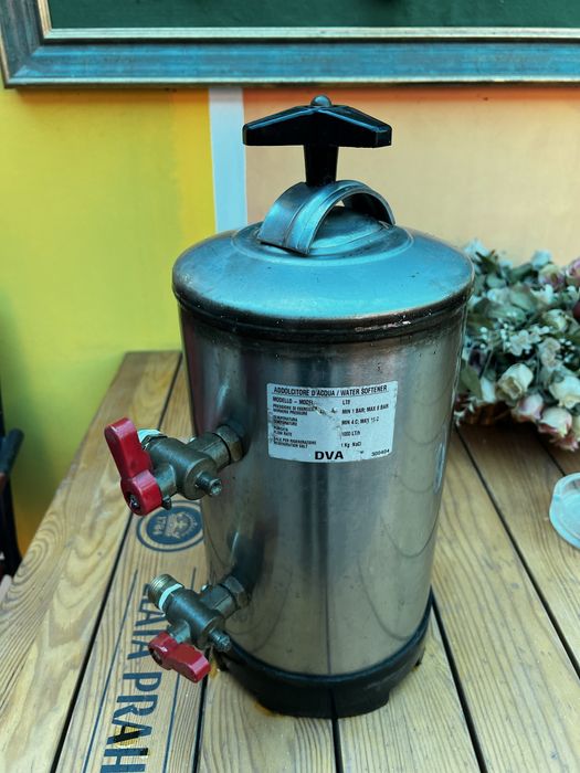 Фільтр-помʼякшувач для води DVA 8LT